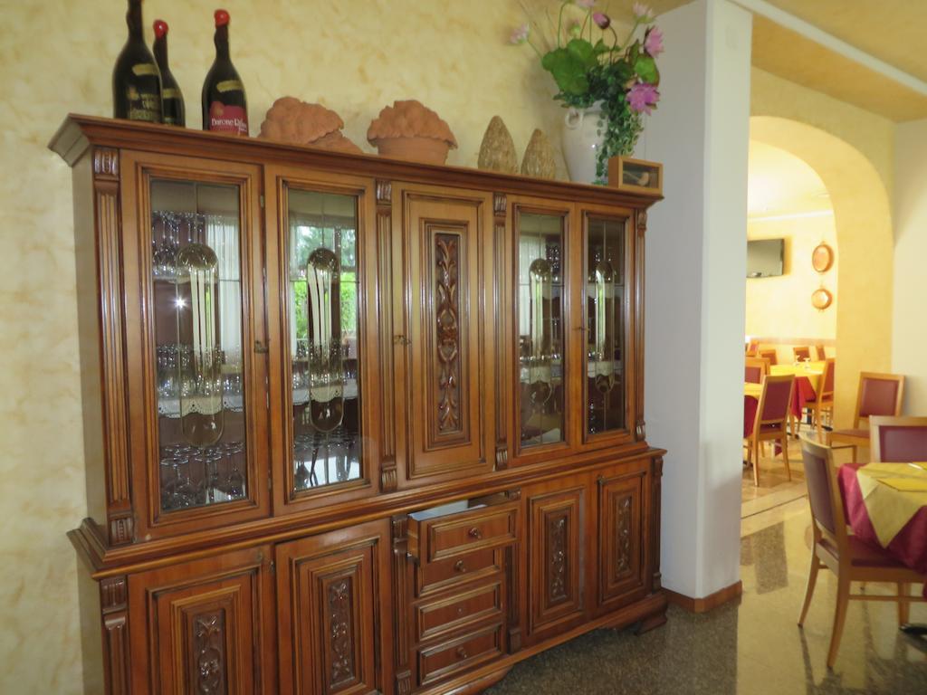 Hotel San Tomio Isola Vicentina Bagian luar foto
